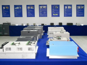 Mid-power vector variable speed drives