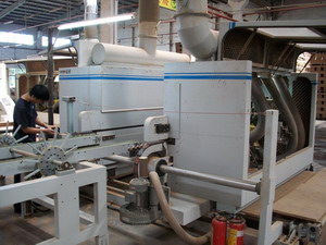 wood forming machine